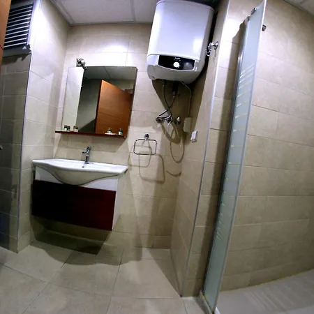 瑟琳娜酒店 酒店 2*