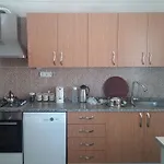 Selena 2* Selçuk