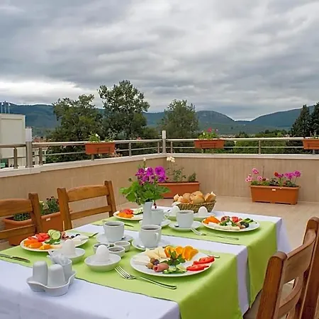 Hotell Selena 2*